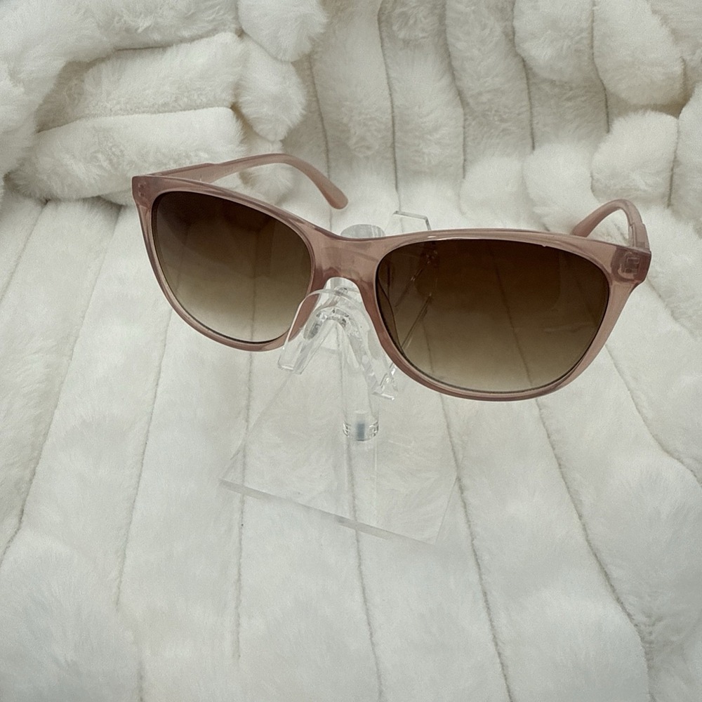 Lucky Brand Los Feliz Pink Sunglasses Gradient Smoke Lens 58-16-140 Glam Femme